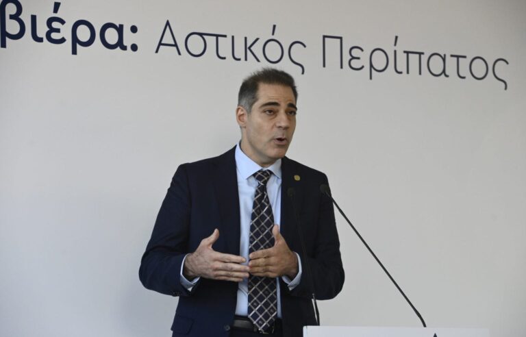 andreas-kondylis-e